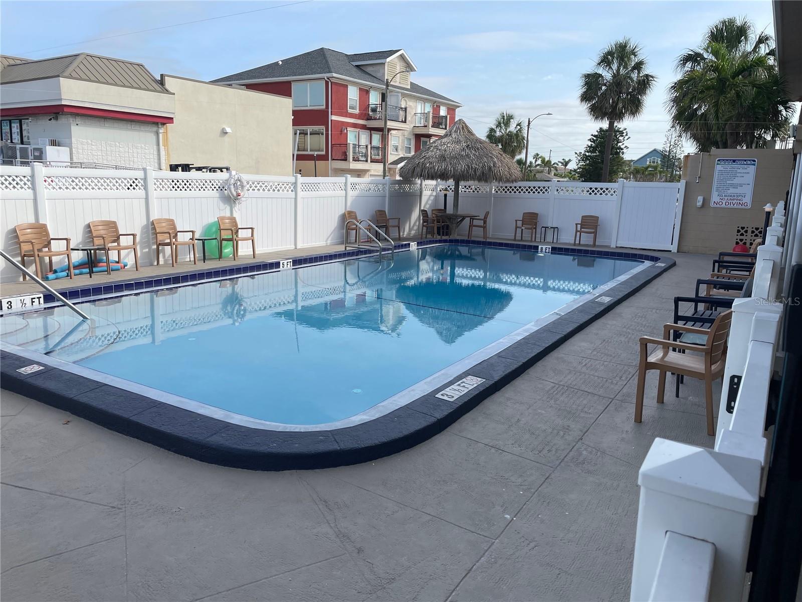 Image 7 of 7 For 14251 Gulf Boulevard 2
