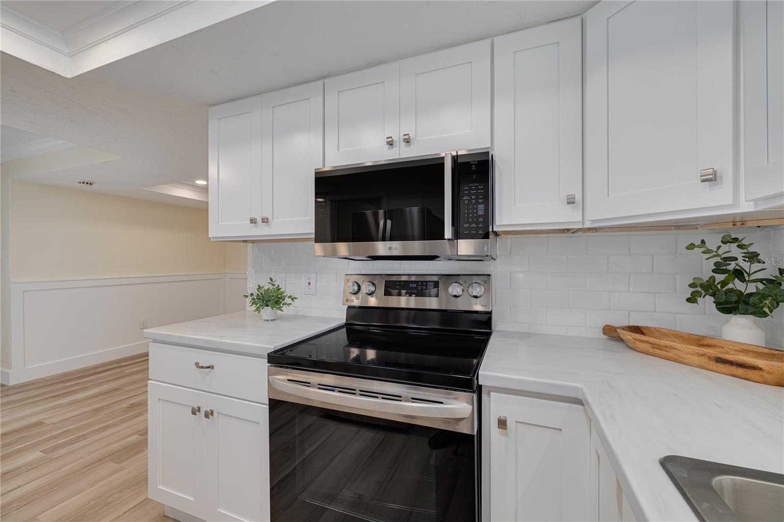 Image 13 of 60 For 2370 Weymouth Drive
