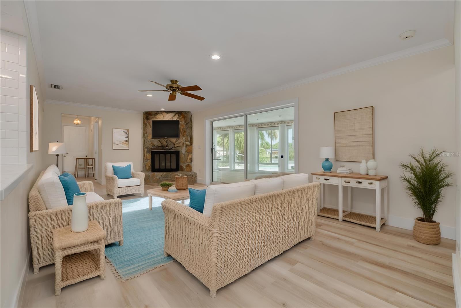 Image 15 of 60 For 2370 Weymouth Drive