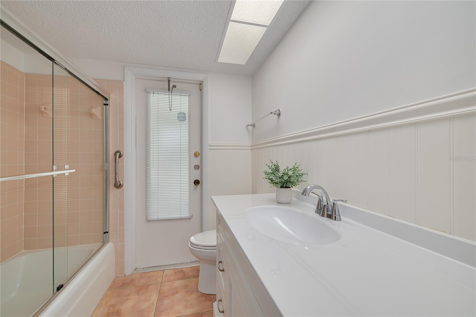 Image 33 of 60 For 2370 Weymouth Drive