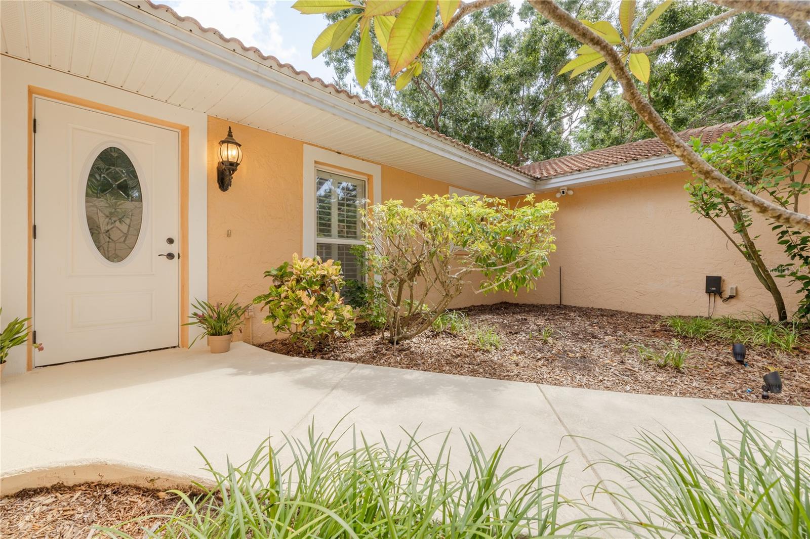 Image 4 of 60 For 2370 Weymouth Drive