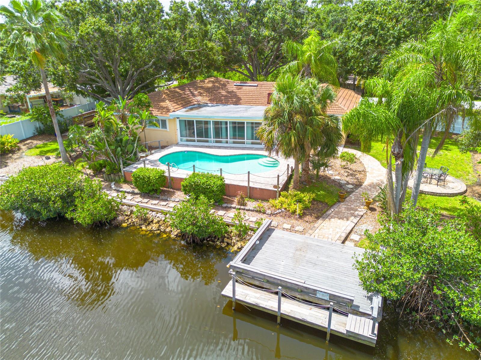 Image 9 of 60 For 2370 Weymouth Drive