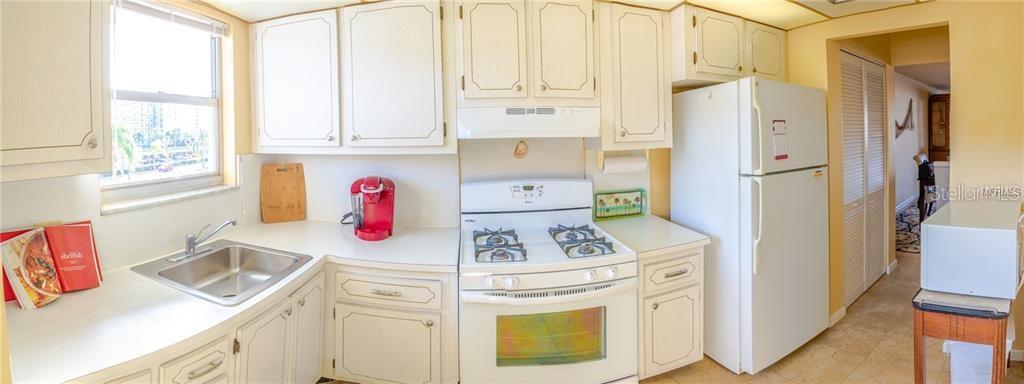 Image 10 of 14 For 5925 Shore Boulevard S 311