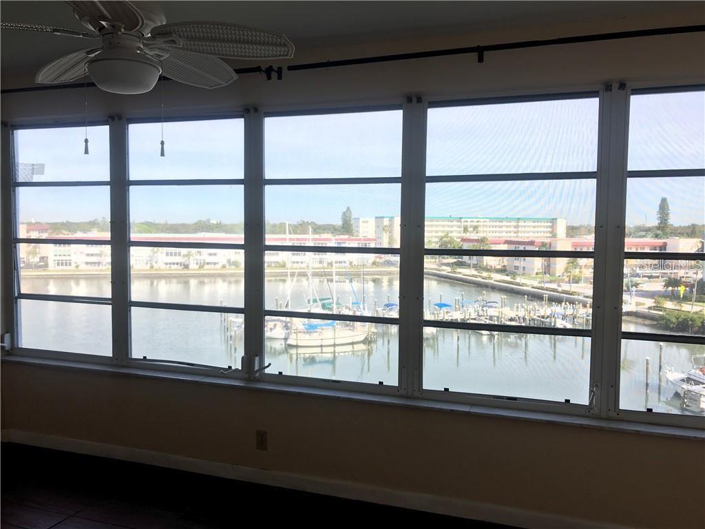 Image 9 of 14 For 5925 Shore Boulevard S 311