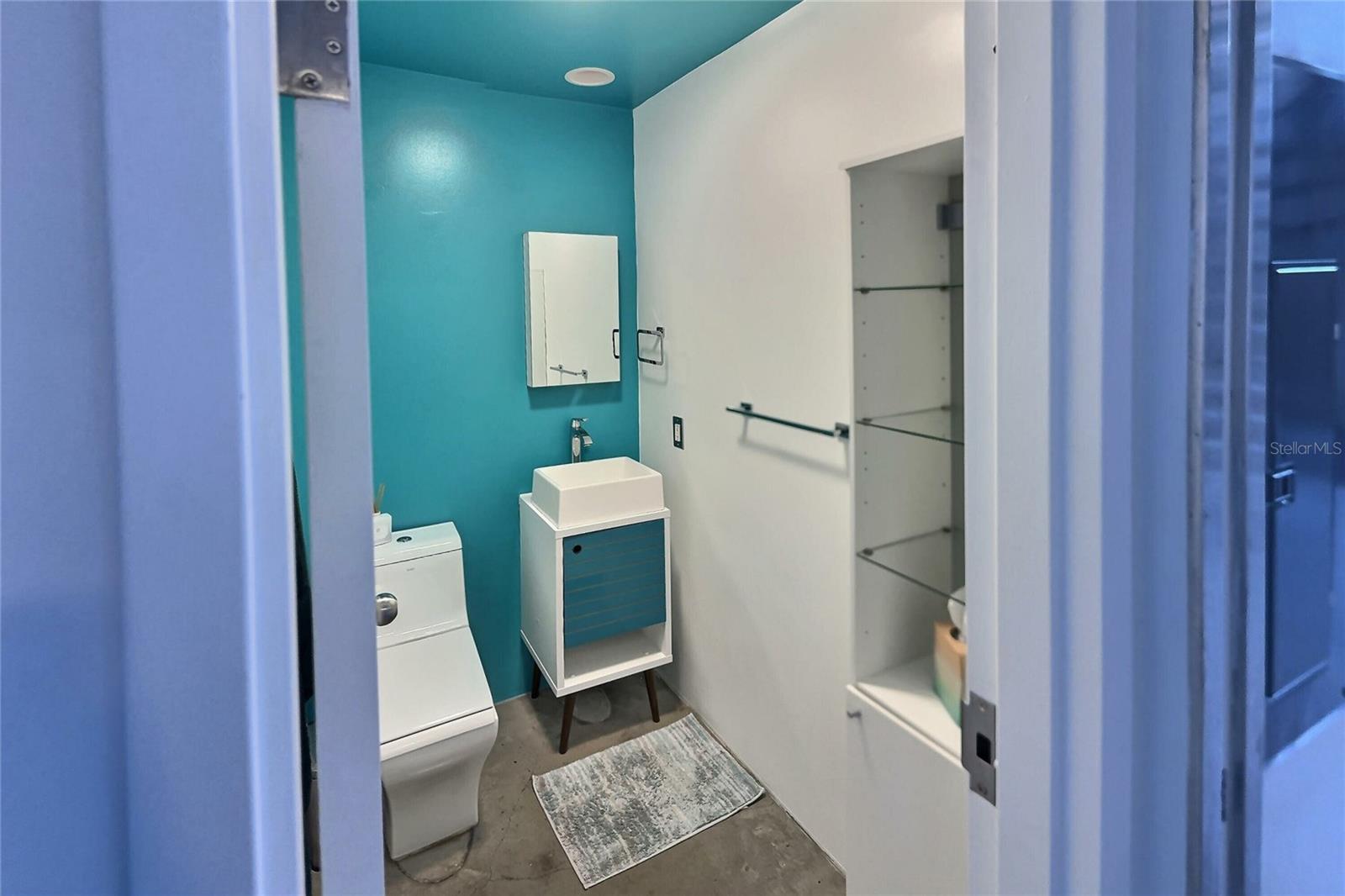 Image 21 of 28 For 217 12th Street 114