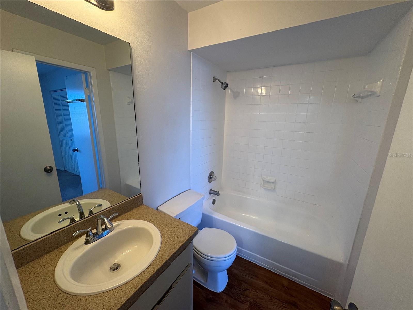 Image 3 of 11 For 5717 S Dale Mabry Highway D