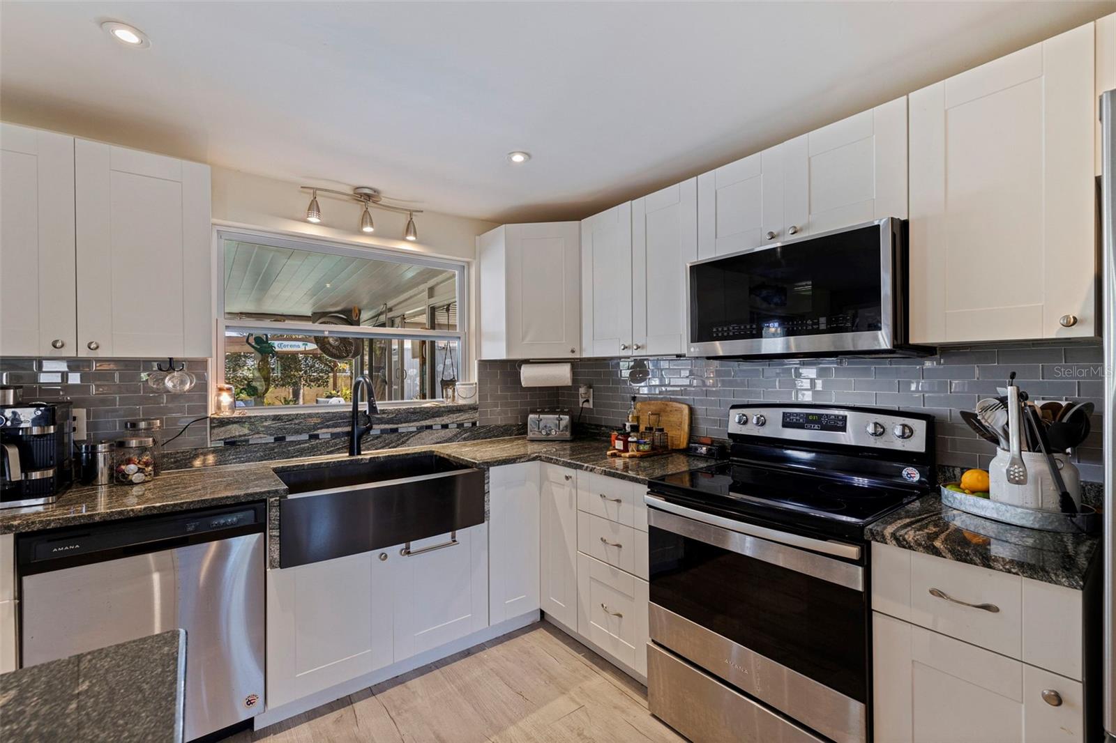 Image 10 of 52 For 2401 66th Avenue S