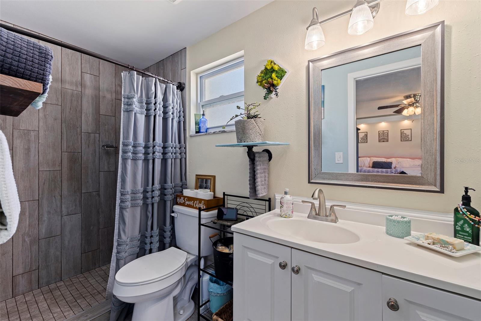 Image 16 of 52 For 2401 66th Avenue S