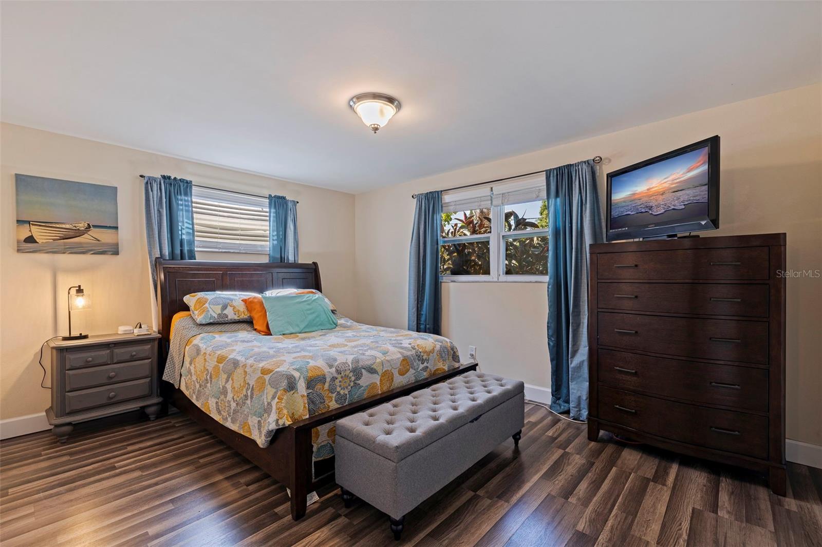Image 21 of 52 For 2401 66th Avenue S