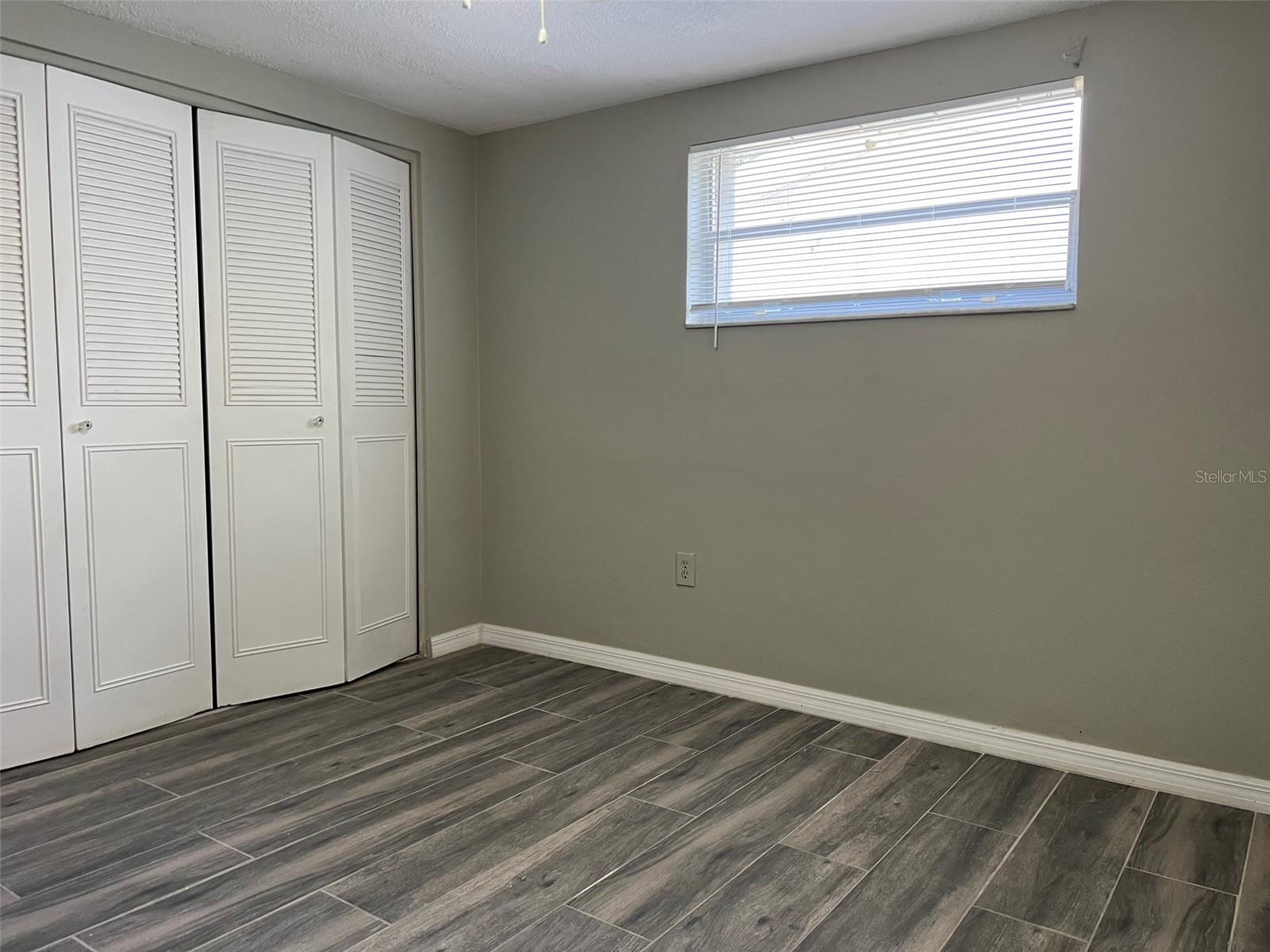 Listing photo id 11 for 7510 Sequoia Drive
