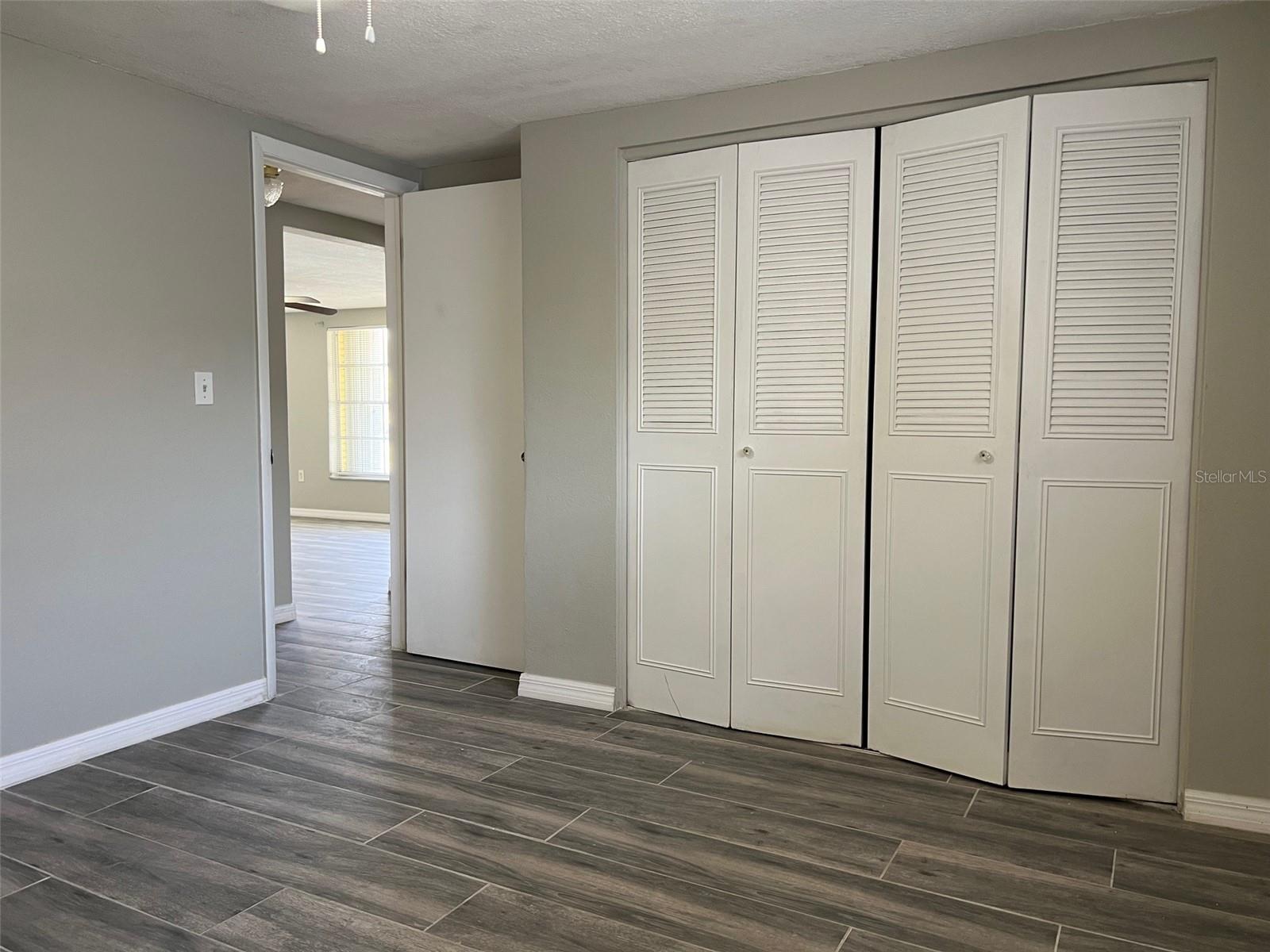 Listing photo id 12 for 7510 Sequoia Drive