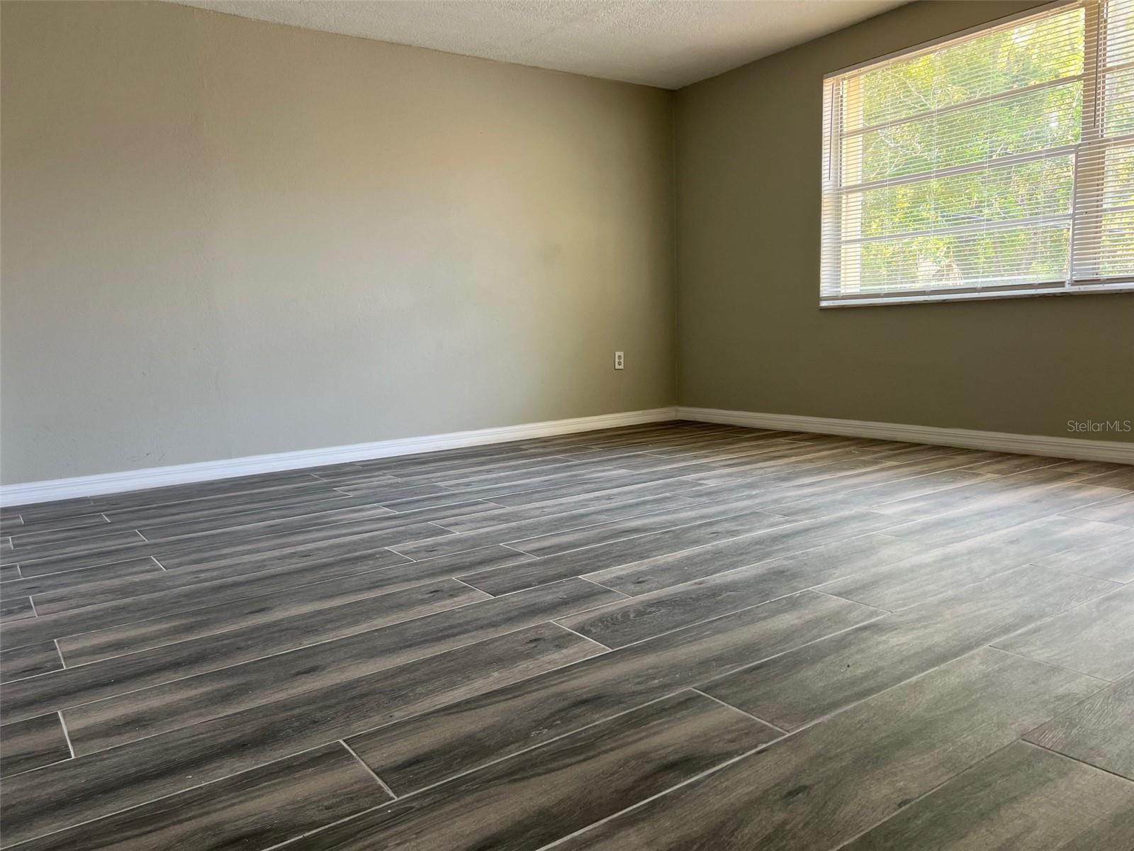 Listing photo id 18 for 7510 Sequoia Drive