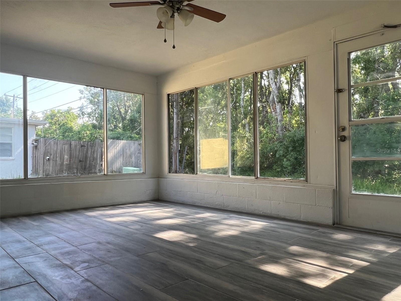 Listing photo id 21 for 7510 Sequoia Drive