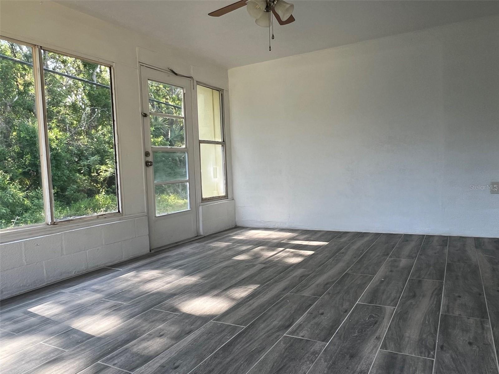 Listing photo id 22 for 7510 Sequoia Drive