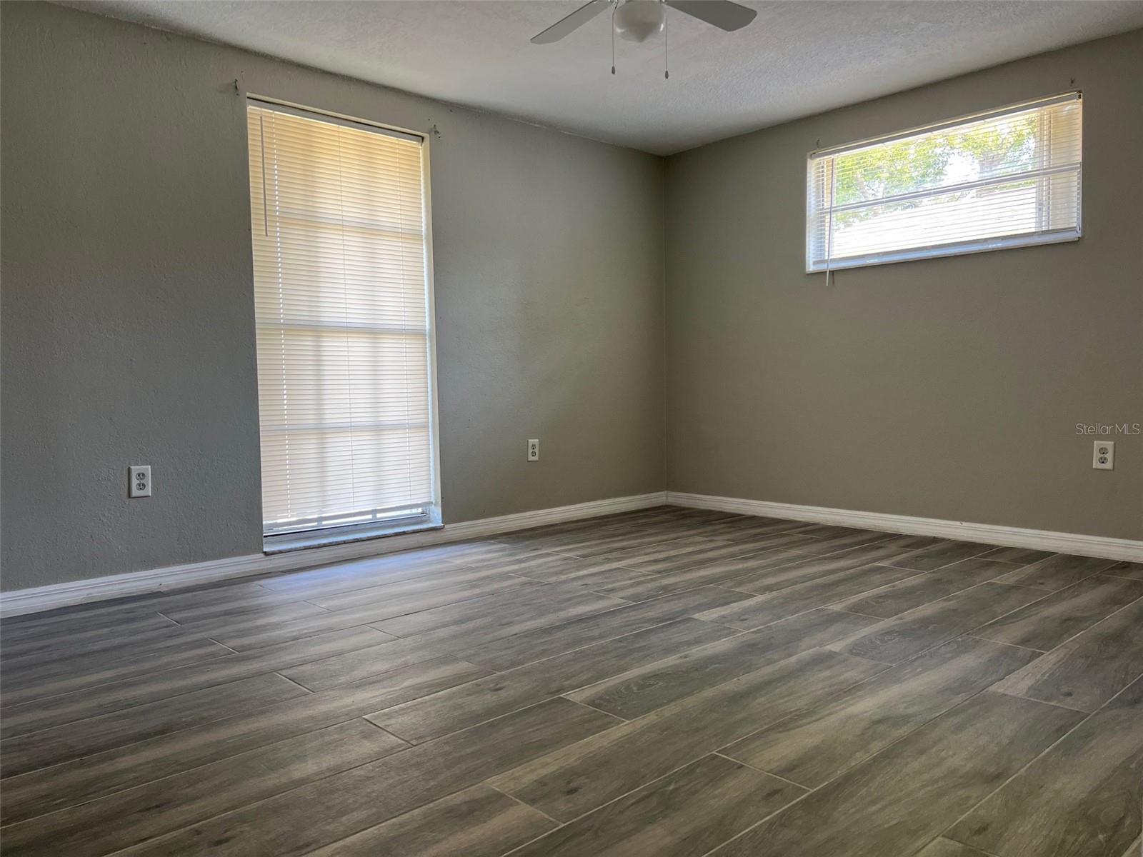 Listing photo id 7 for 7510 Sequoia Drive
