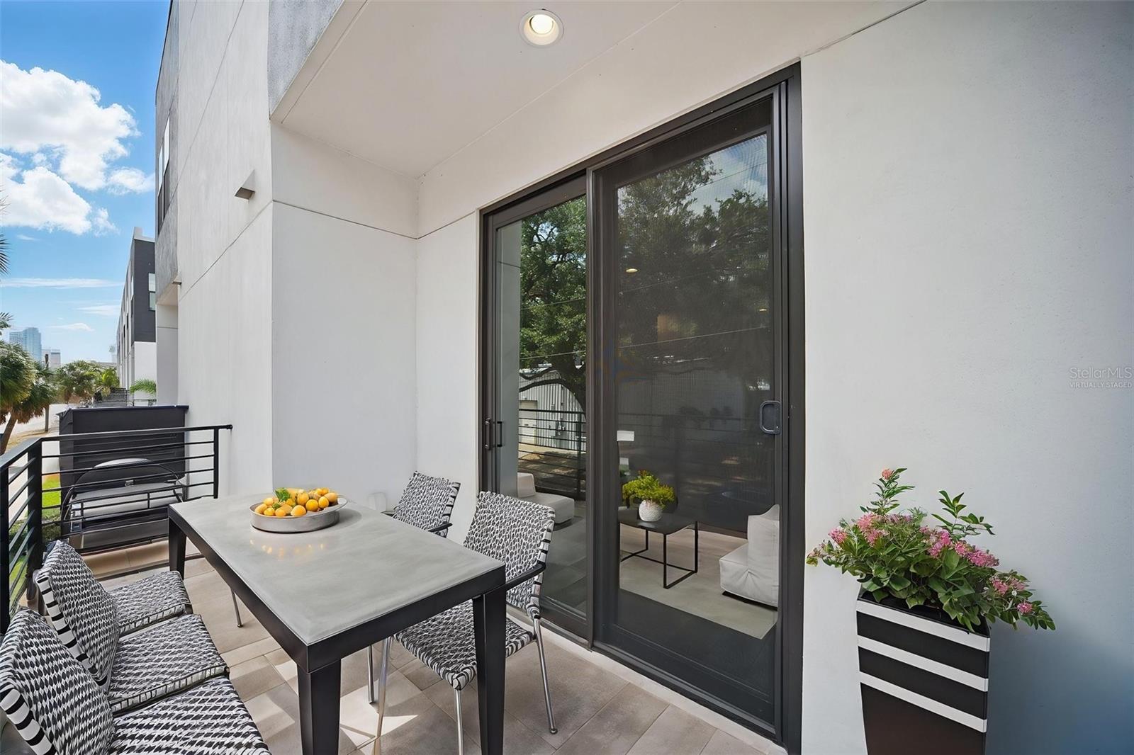 Image 11 of 41 For 1316 Carmen Street 2