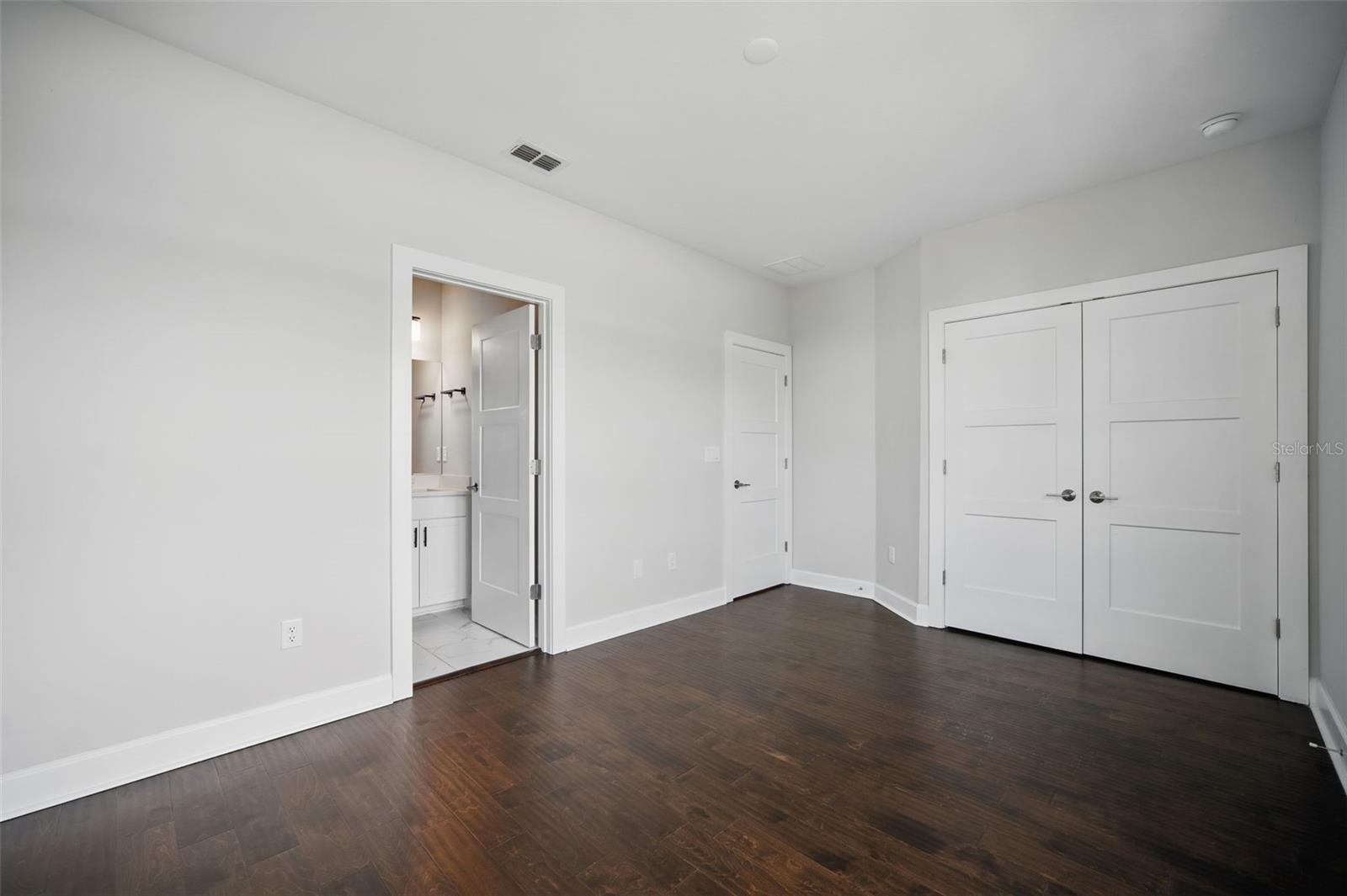 Image 23 of 41 For 1316 Carmen Street 2
