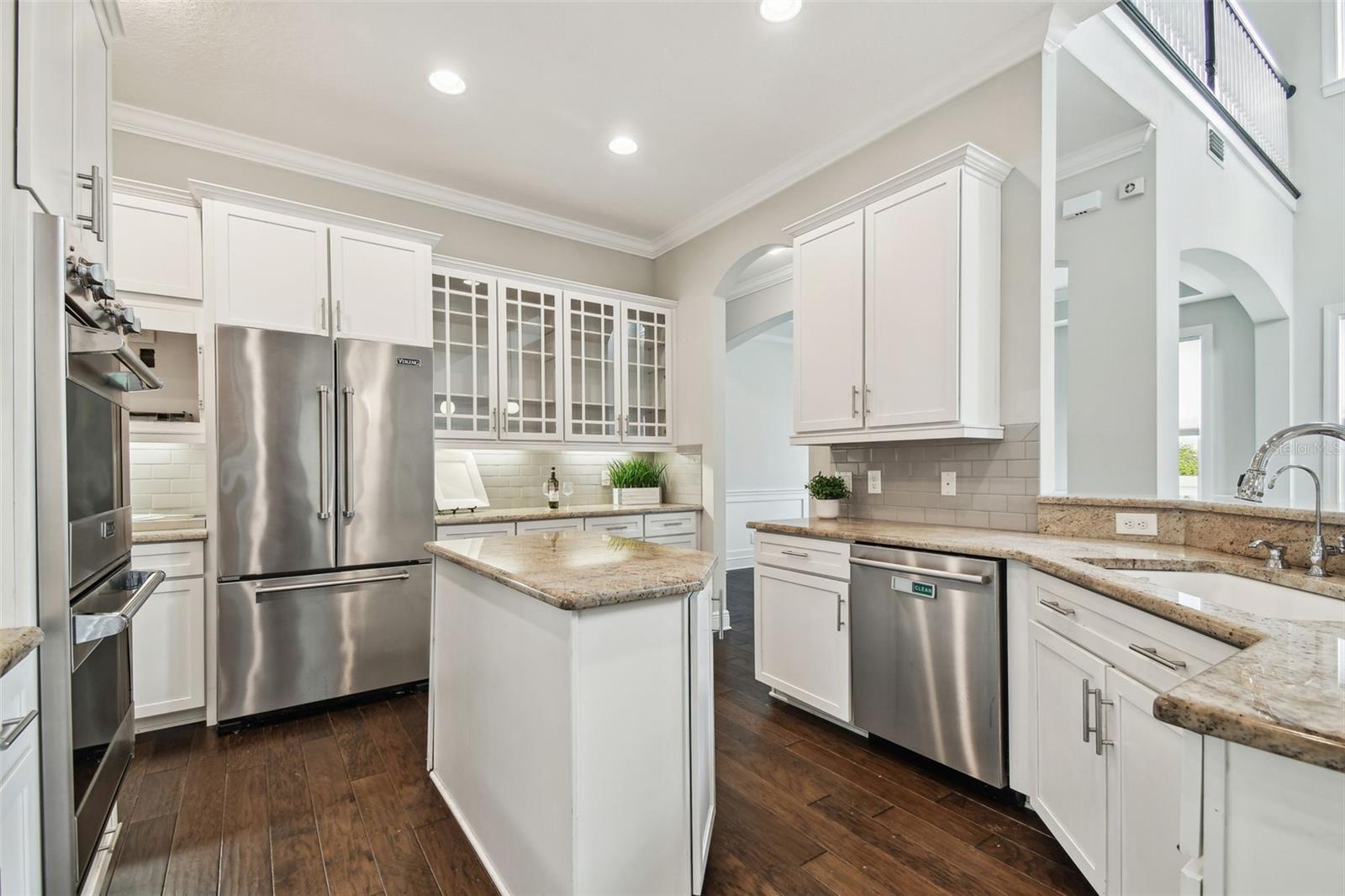 Image 4 of 66 For 4206 Sevilla Street