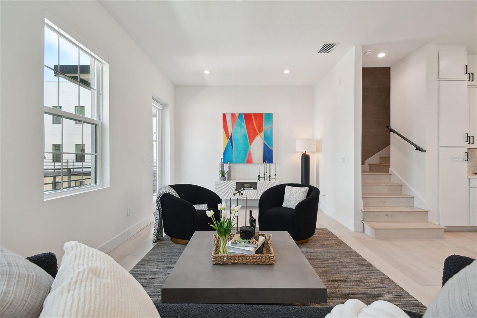 Image 13 of 41 For 2758 5th Avenue S