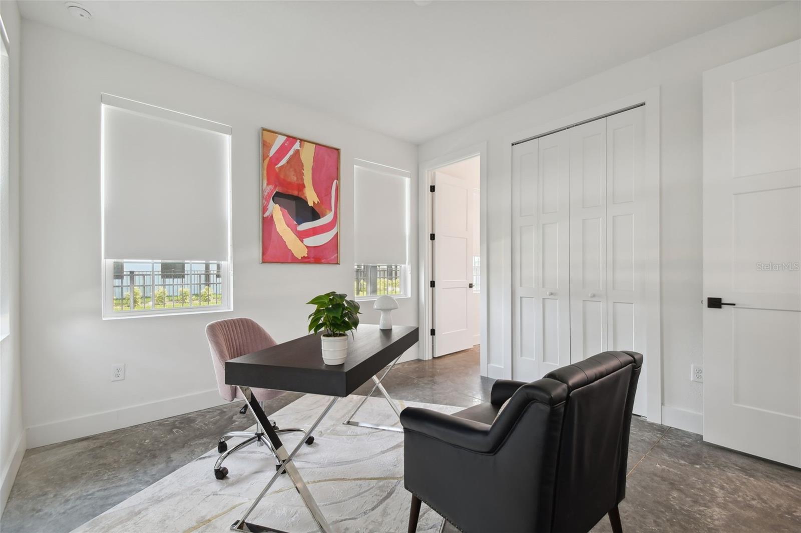 Image 5 of 41 For 2758 5th Avenue S