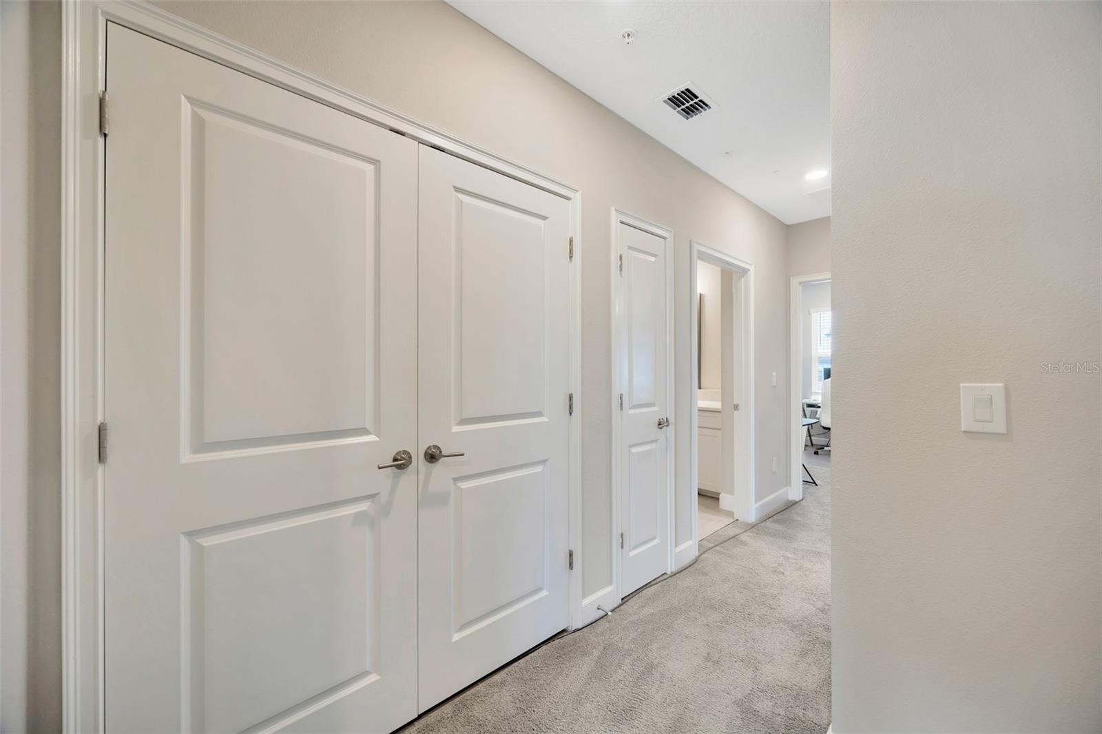 Image 17 of 51 For 5351 Bridge Street 32