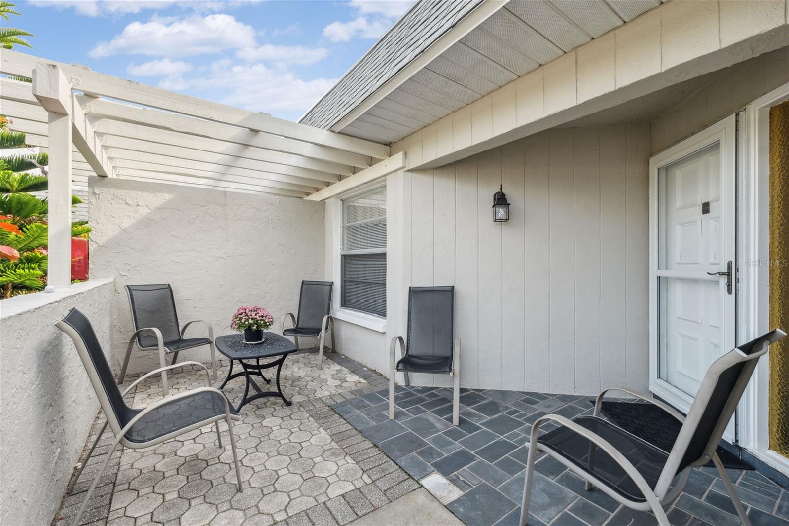 Image 6 of 84 For 3942 Trophy Boulevard