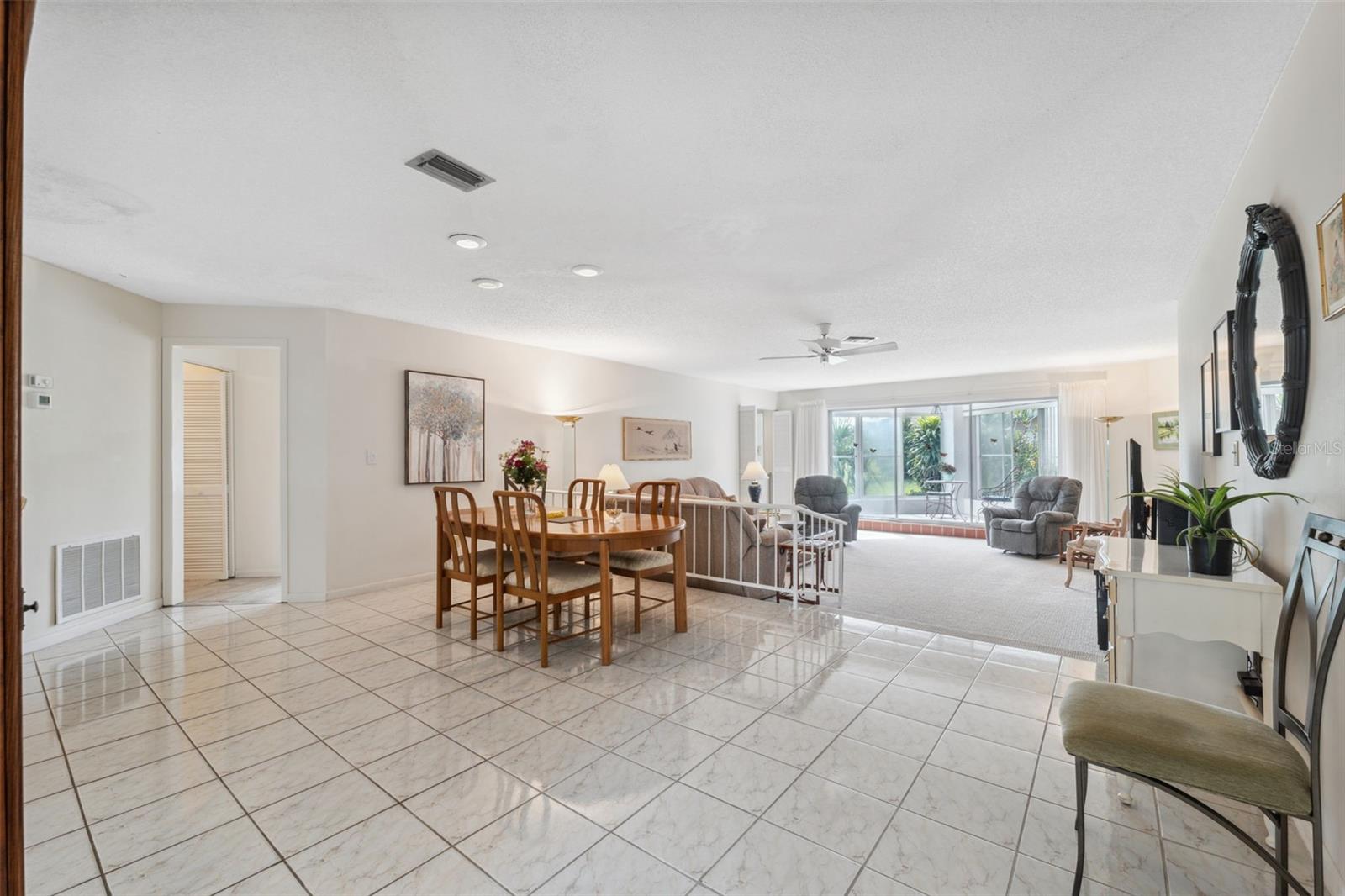 Image 8 of 84 For 3942 Trophy Boulevard