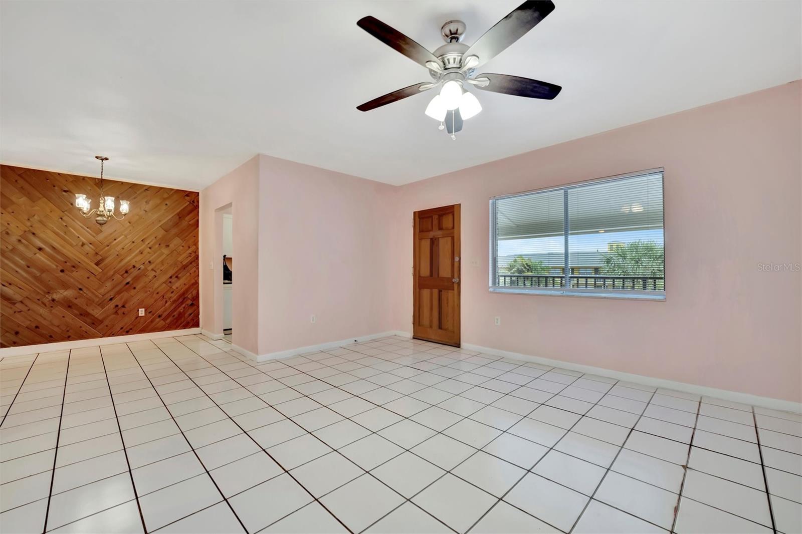 Image 5 of 21 For 2 Fernwood Avenue 16
