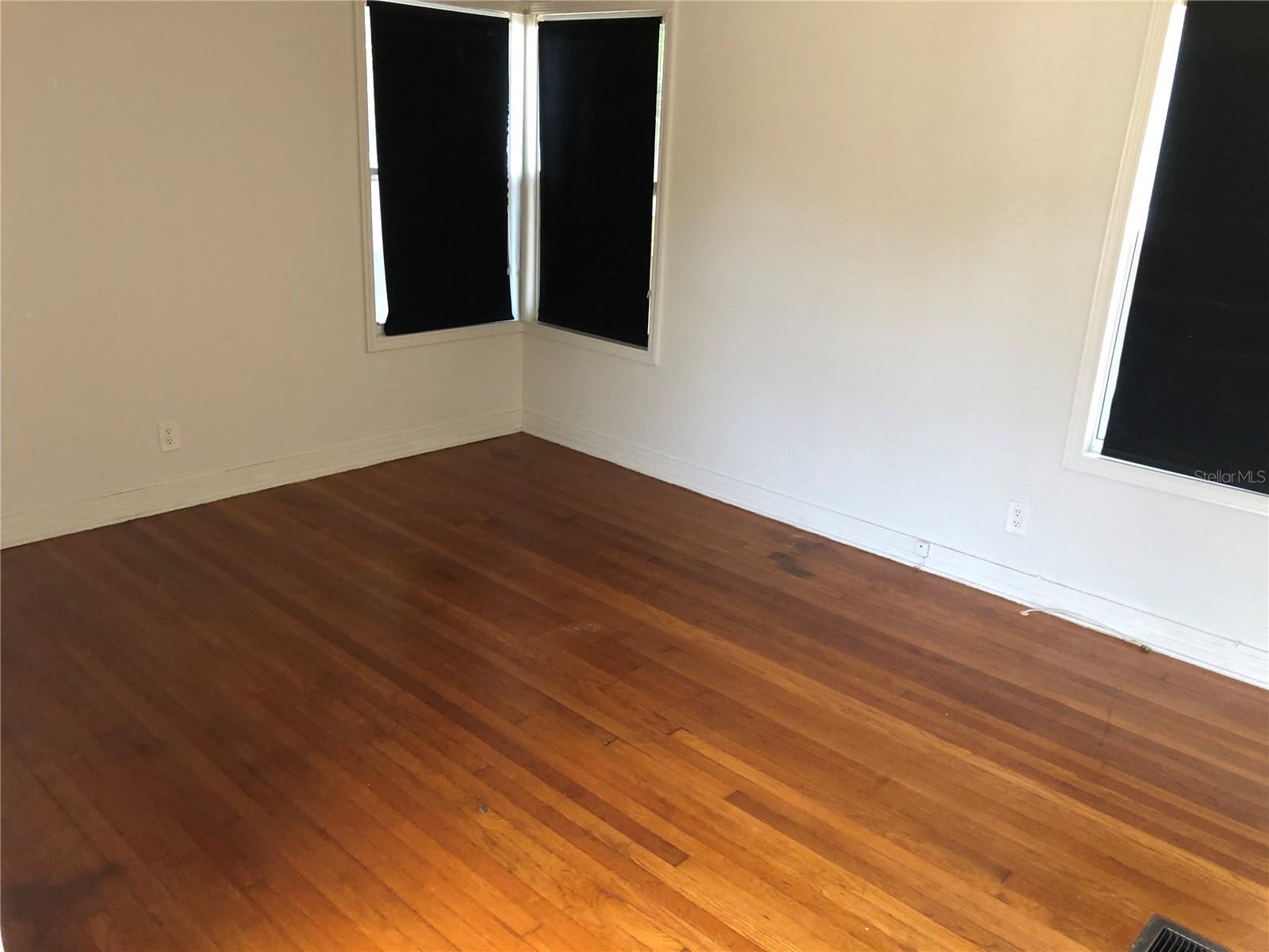 Image 10 of 18 For 3963 1st Avenue N