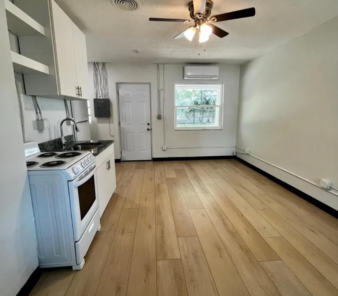 Image 4 of 7 For 707 Rosery Road Nw 3