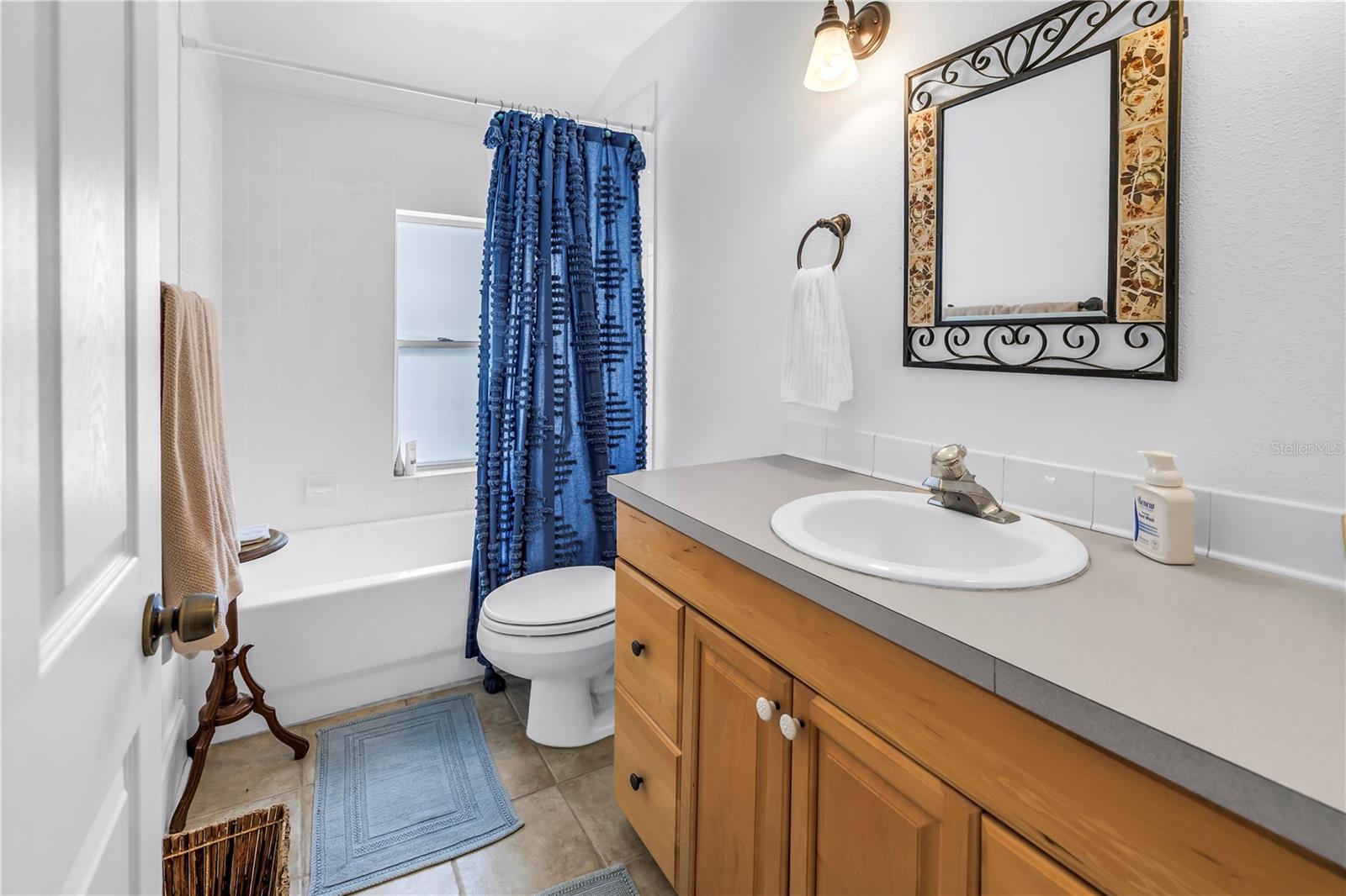 Image 27 of 40 For 1038 Crescent Lake Drive N