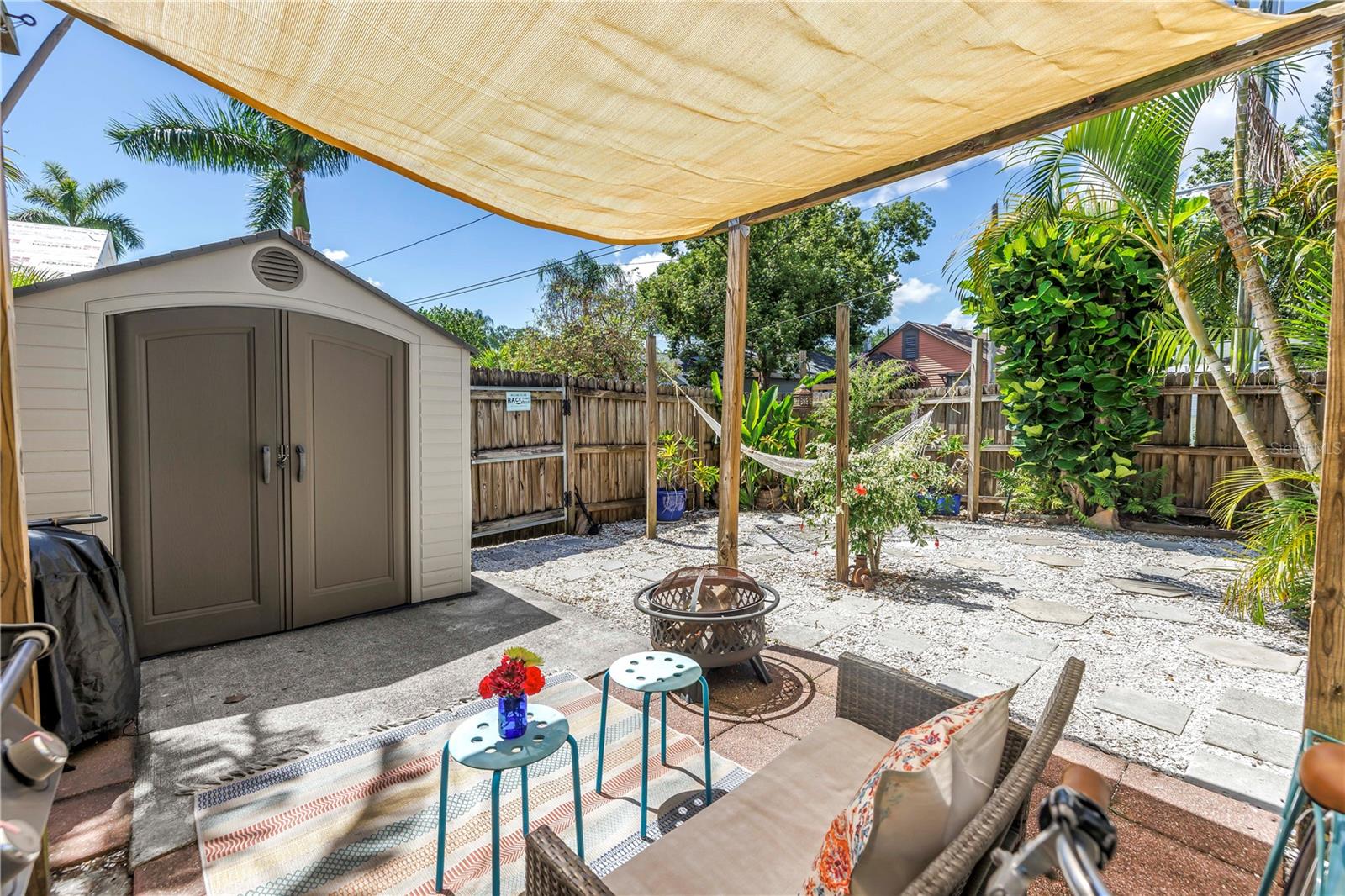 Image 32 of 40 For 1038 Crescent Lake Drive N