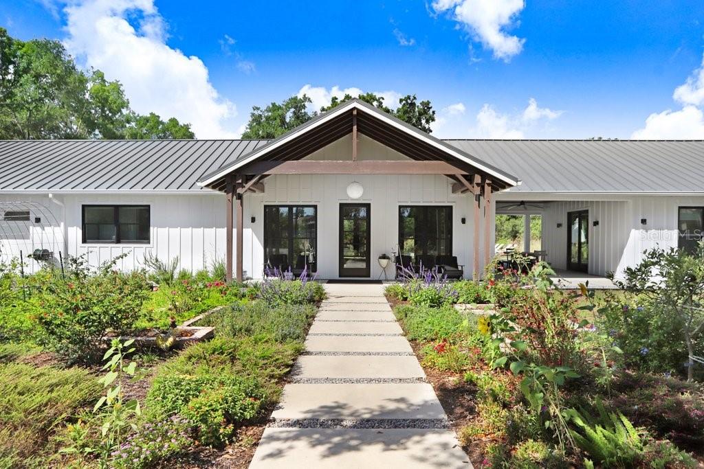 Details for 3440 Crenshaw Lake Road, LUTZ, FL 33548