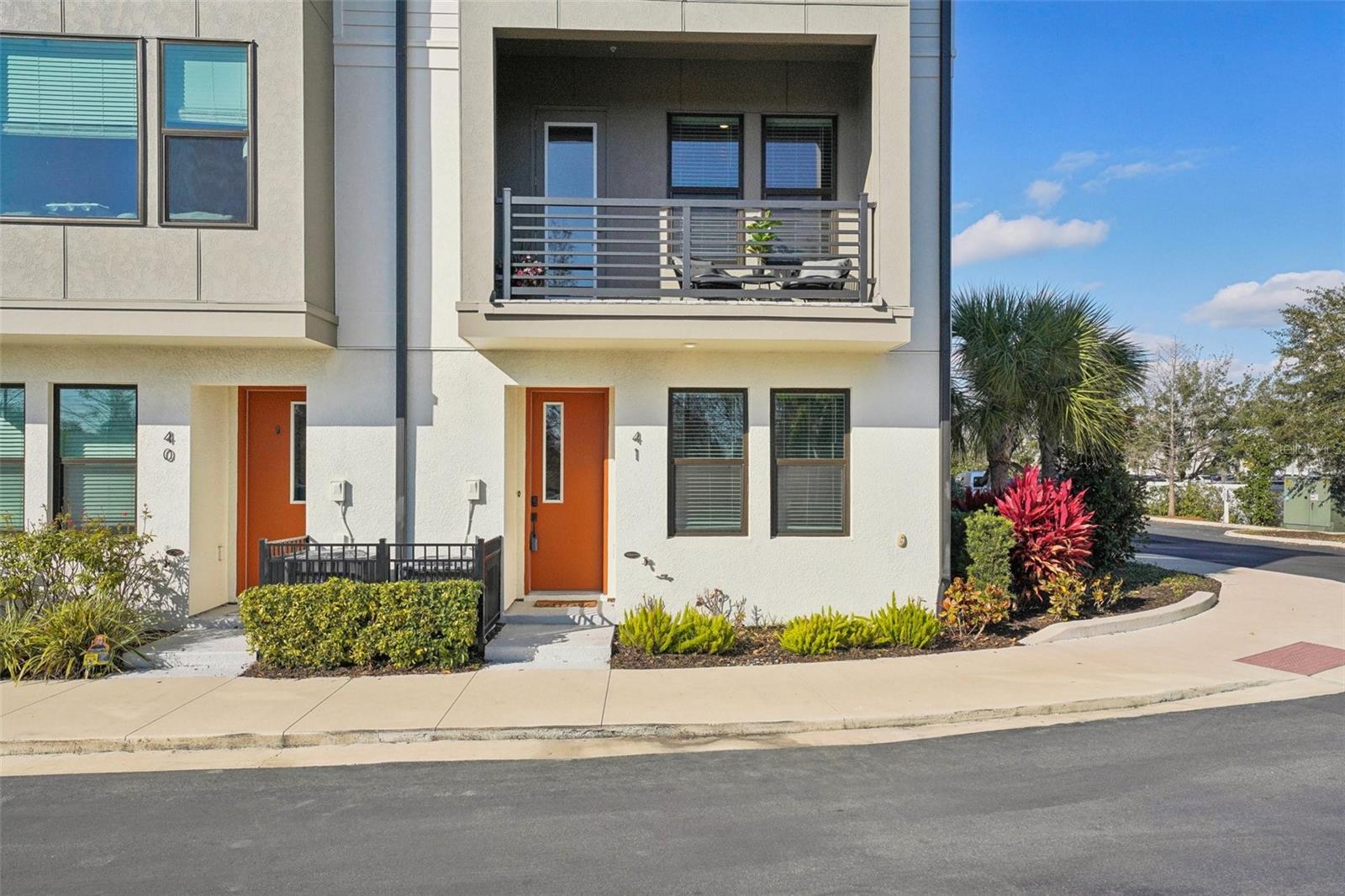 Listing photo id 0 for 2511 Grady Avenue 41
