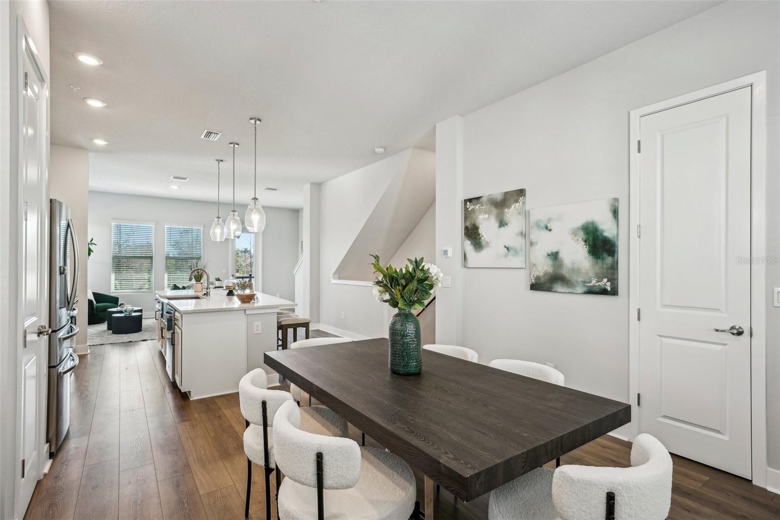 Listing photo id 23 for 2511 Grady Avenue 41