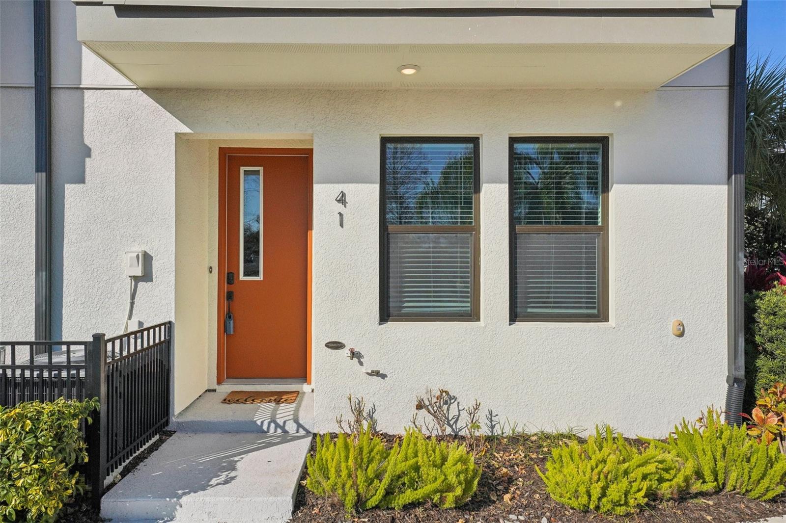 Listing photo id 1 for 2511 Grady Avenue 41