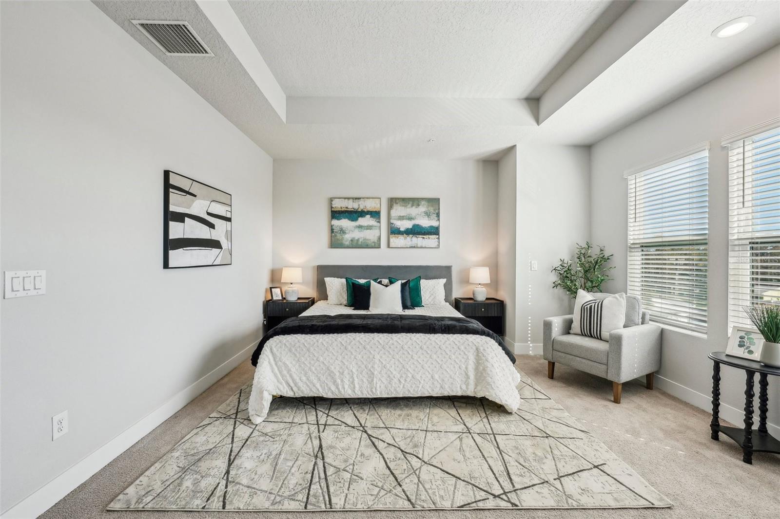 Listing photo id 38 for 2511 Grady Avenue 41