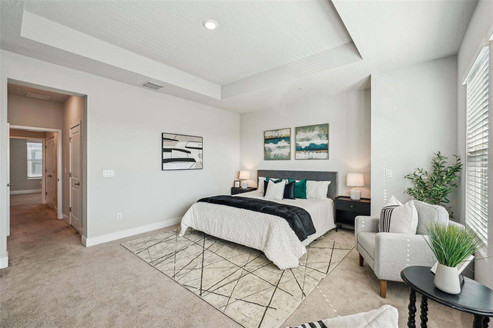 Listing photo id 39 for 2511 Grady Avenue 41