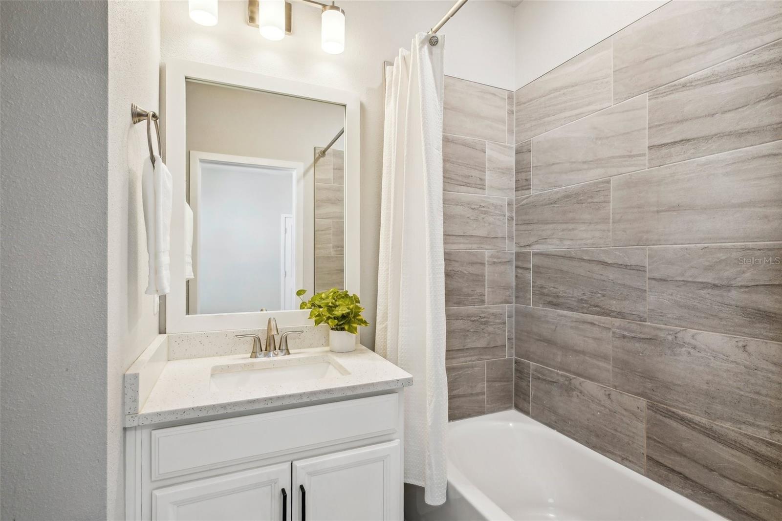 Listing photo id 50 for 2511 Grady Avenue 41