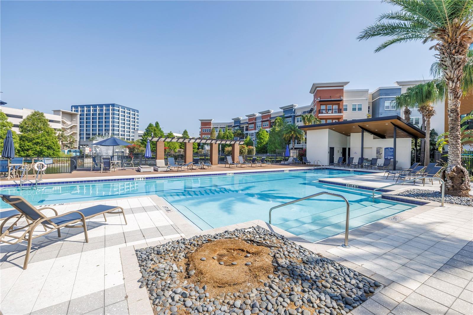 Listing photo id 56 for 2511 Grady Avenue 41