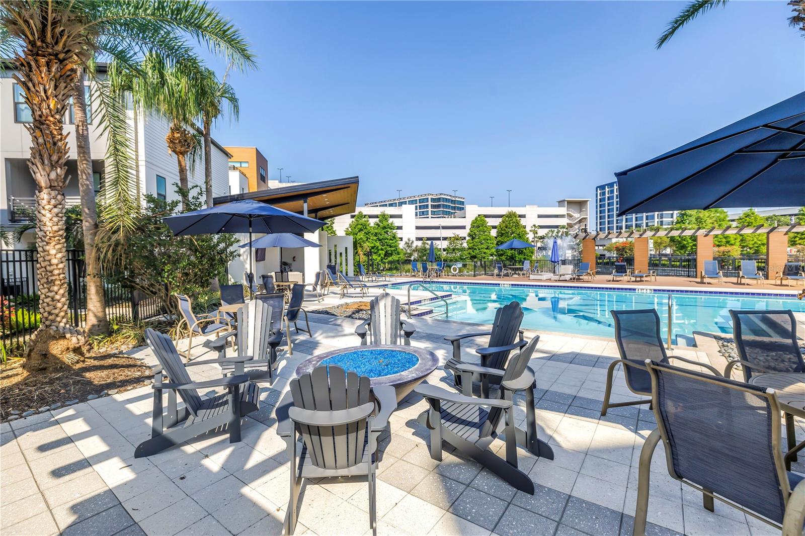 Listing photo id 58 for 2511 Grady Avenue 41