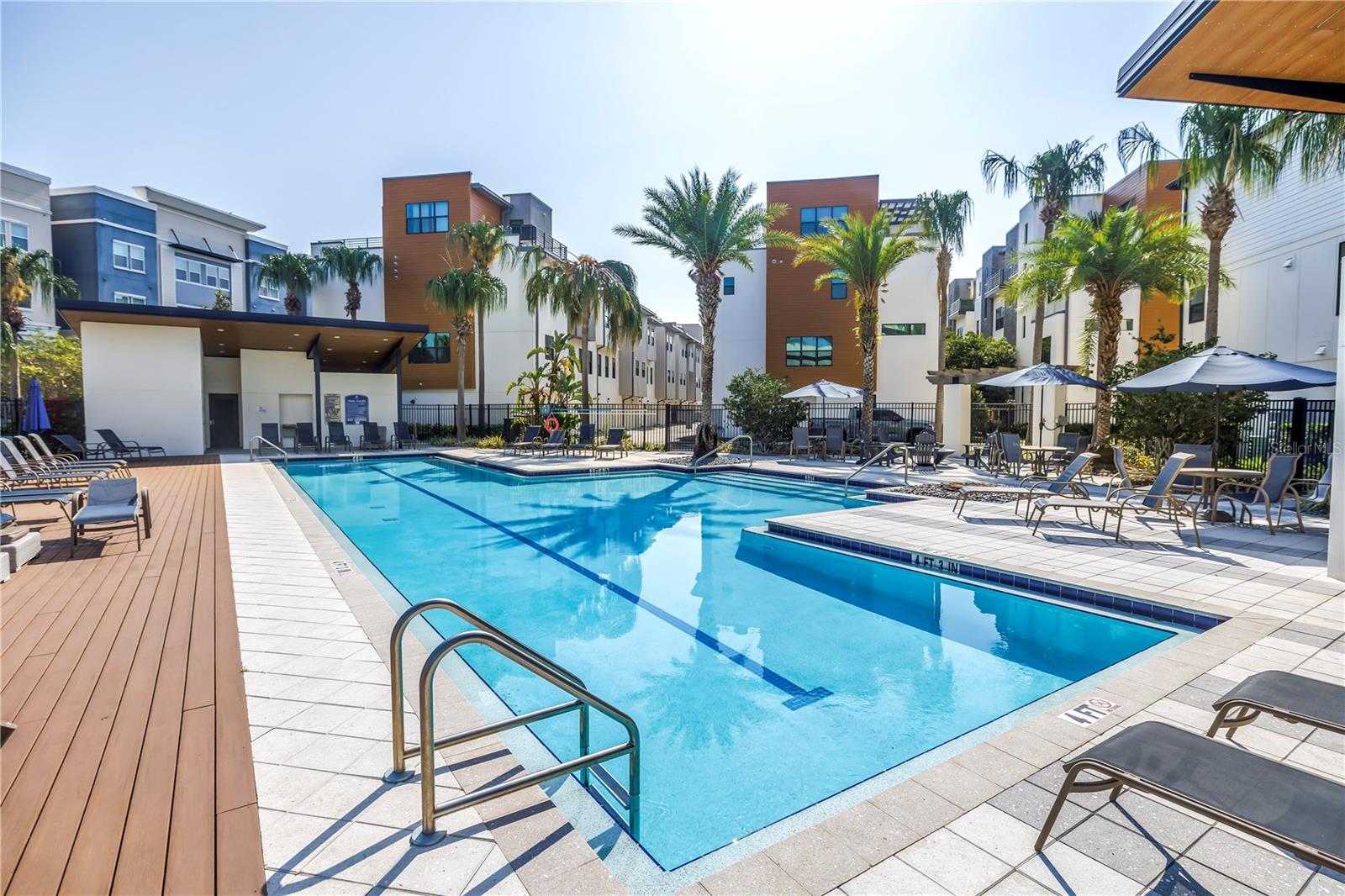 Listing photo id 66 for 2511 Grady Avenue 41