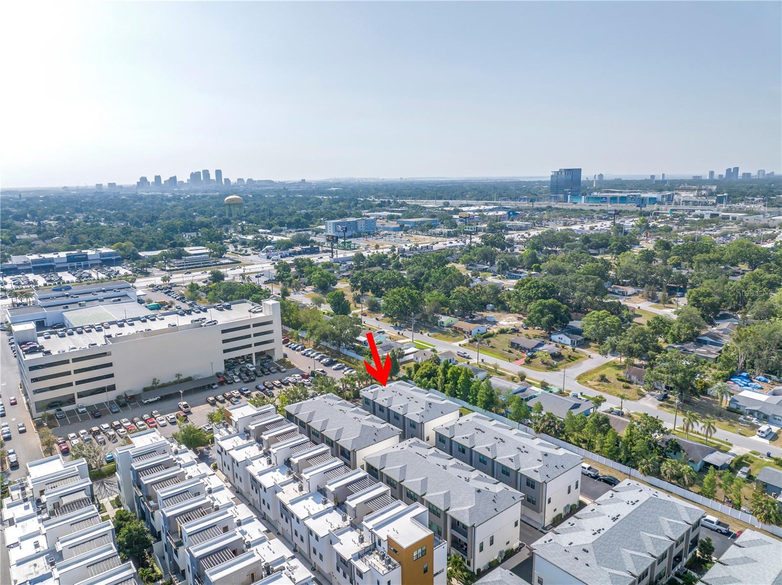 Listing photo id 79 for 2511 Grady Avenue 41