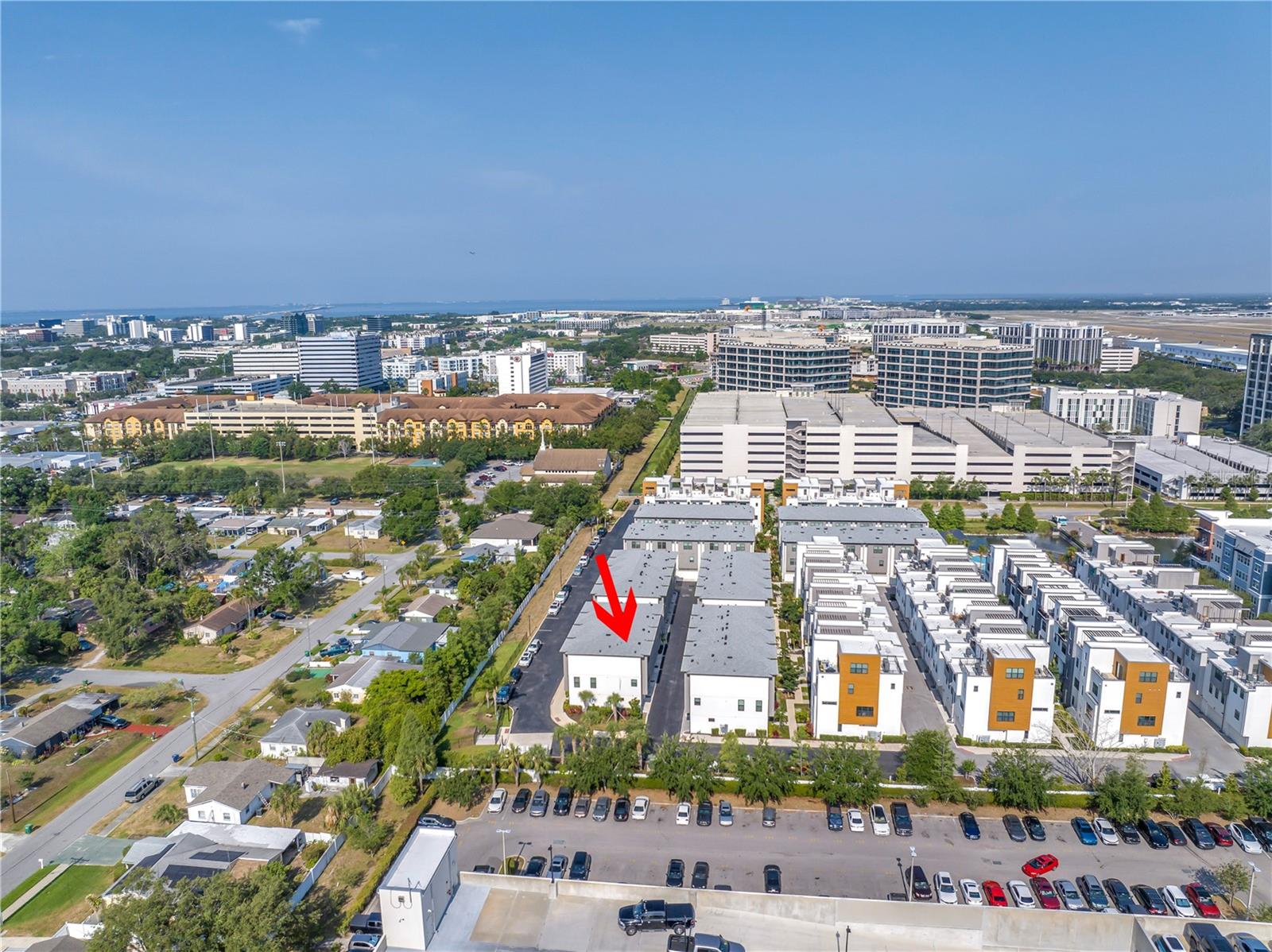 Listing photo id 81 for 2511 Grady Avenue 41