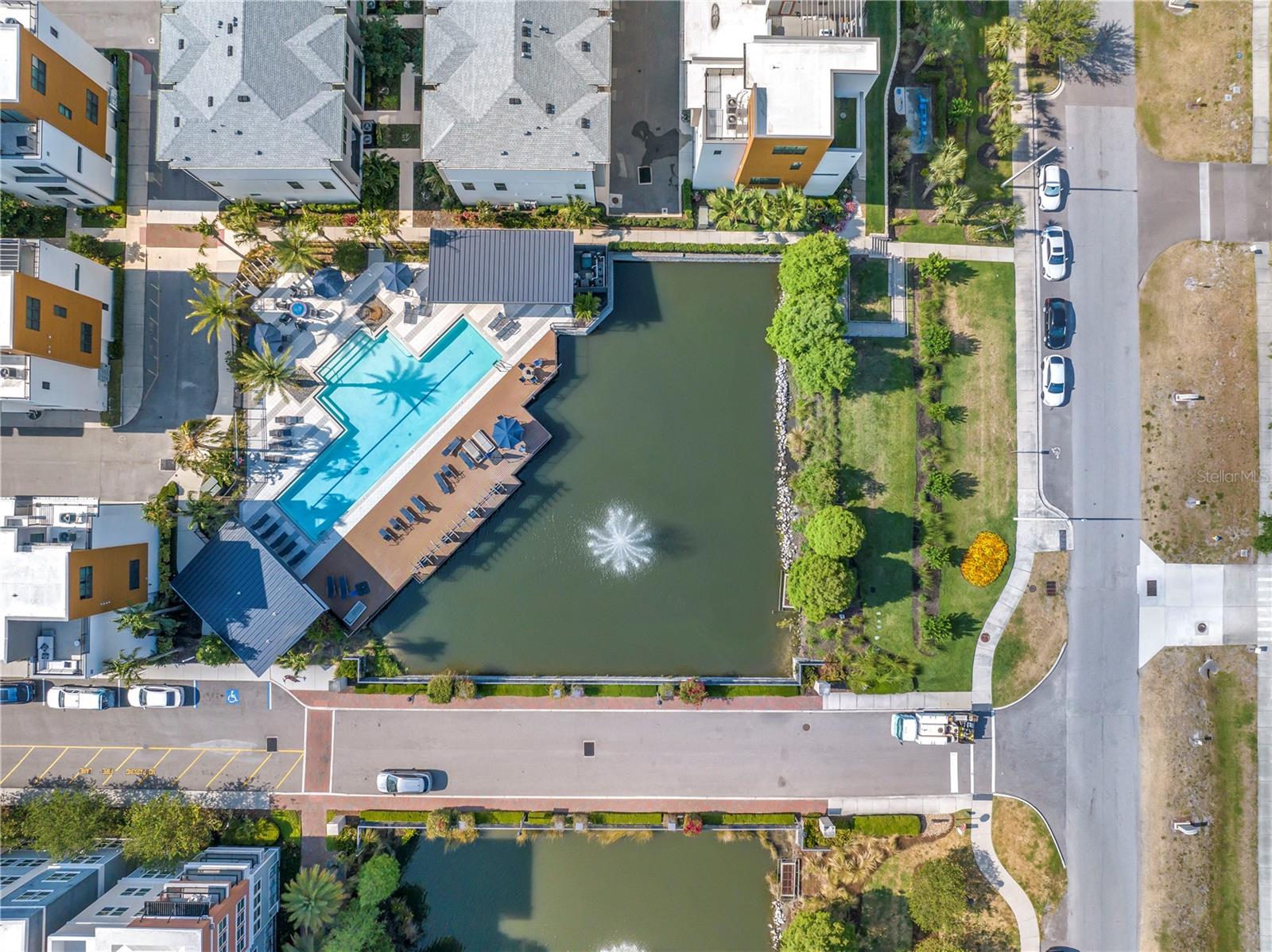 Listing photo id 84 for 2511 Grady Avenue 41