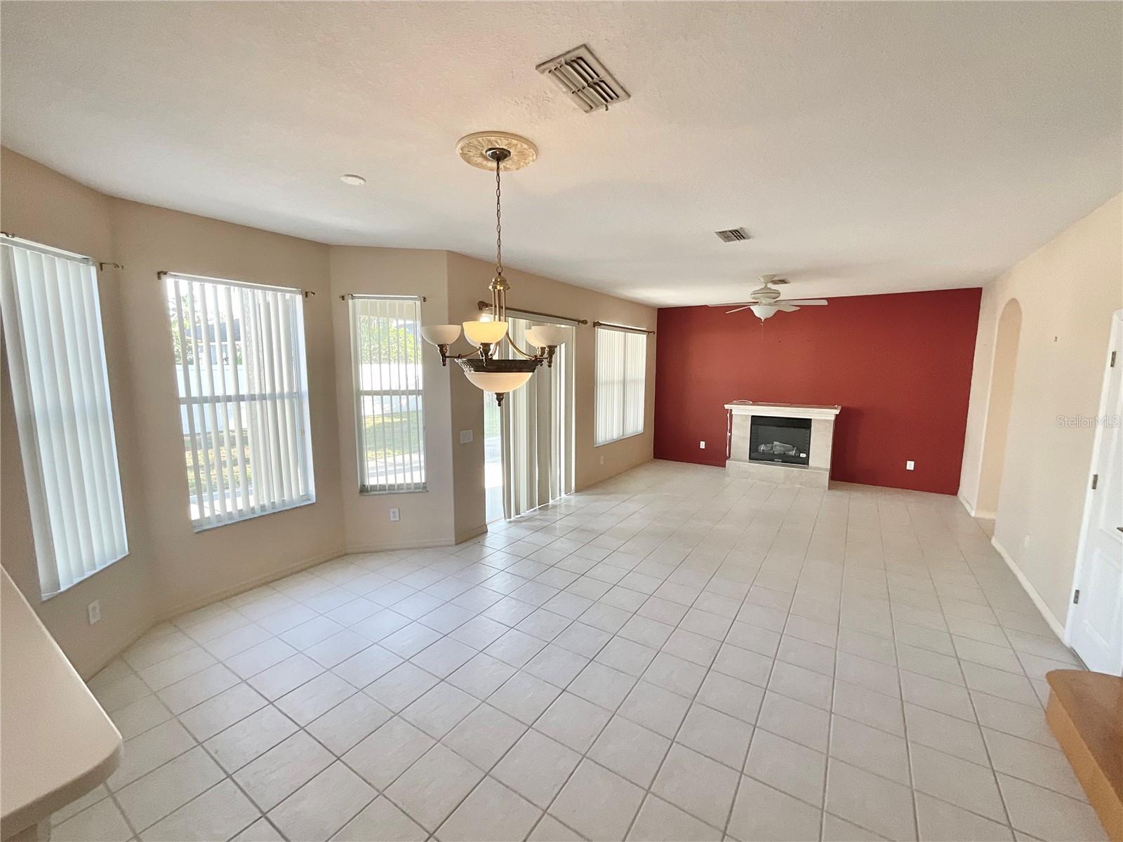 Image 4 of 28 For 1604 Swamp Rose Lane