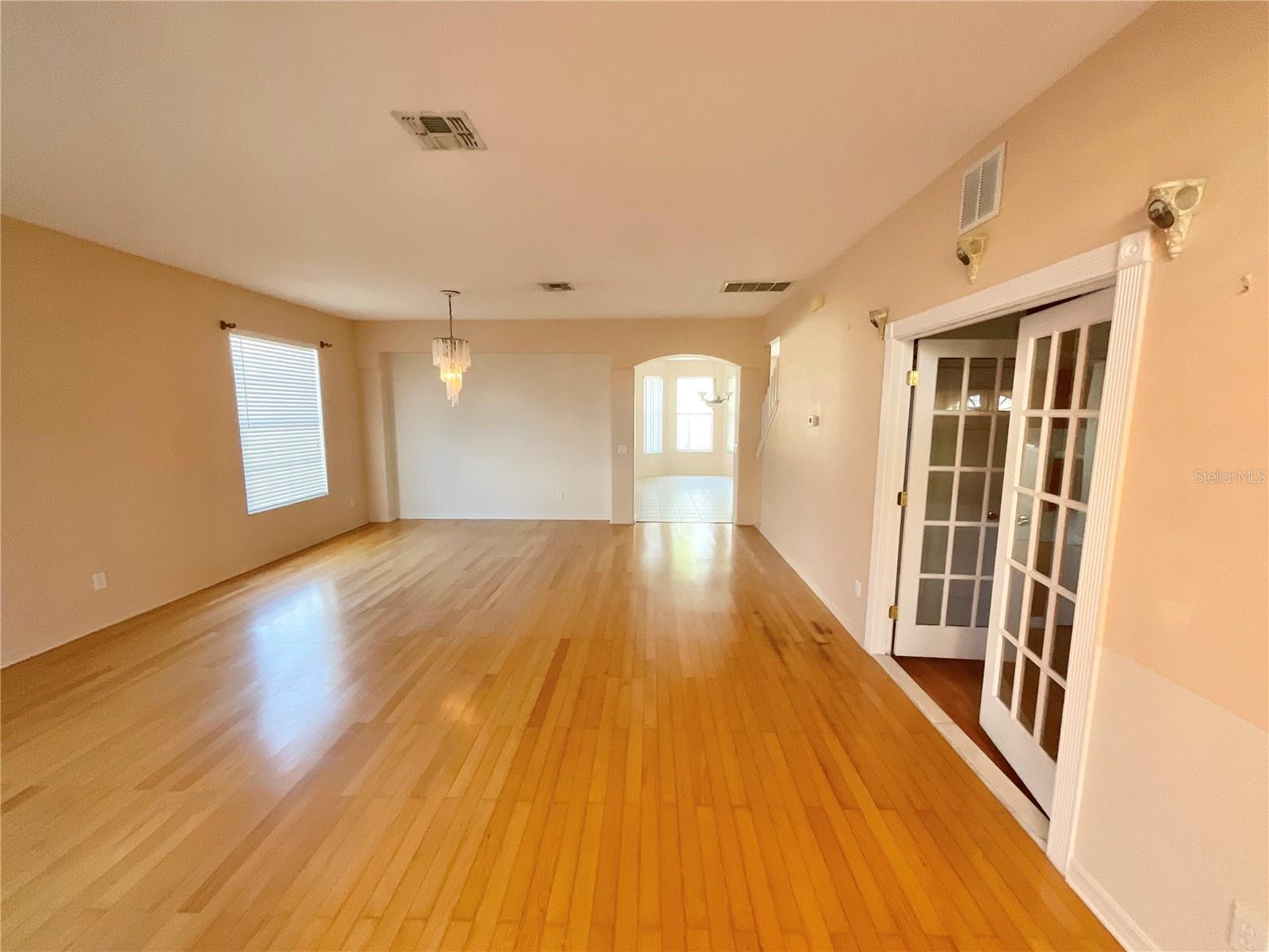Image 6 of 28 For 1604 Swamp Rose Lane