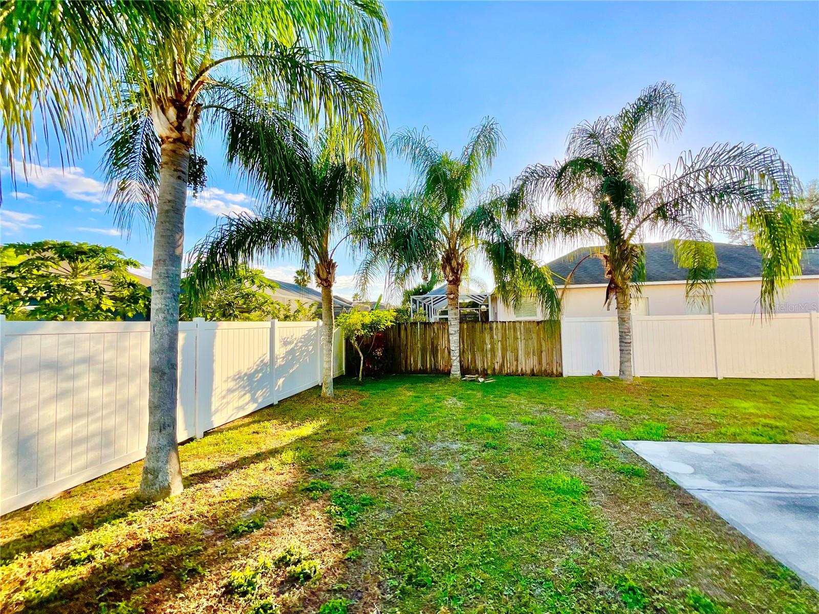 Image 9 of 28 For 1604 Swamp Rose Lane