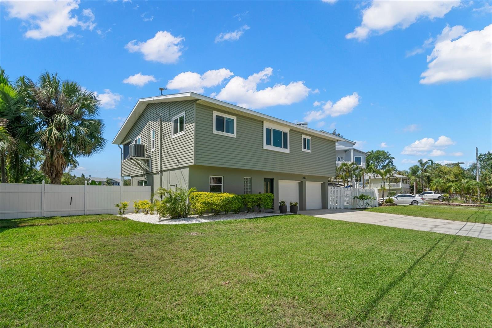 Listing photo id 2 for 261 Kentucky Avenue