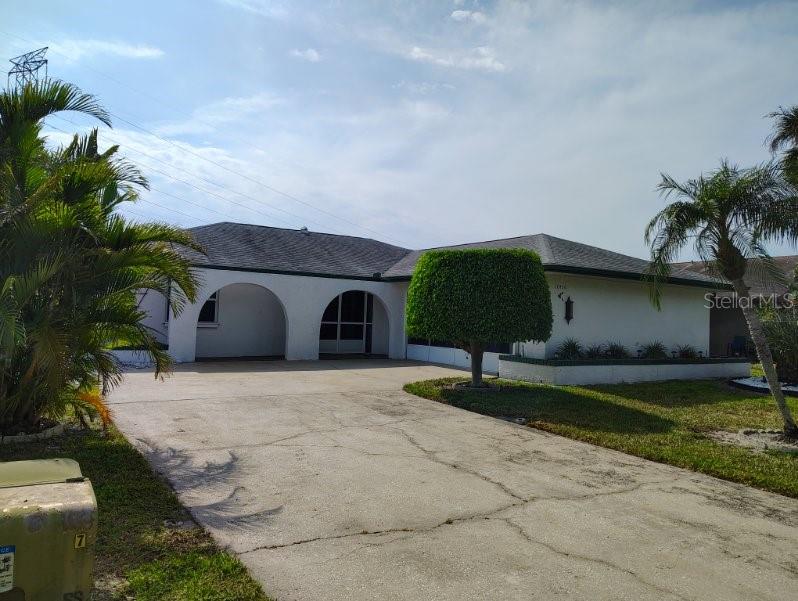 Details for 10430 42nd Street N, CLEARWATER, FL 33762